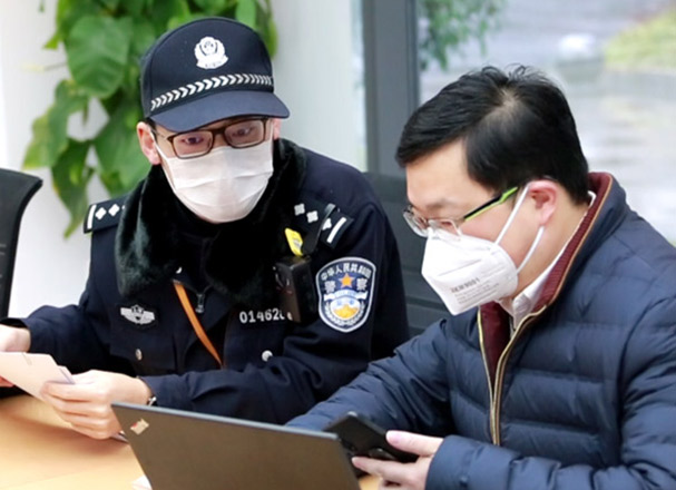 滬警方主動(dòng)對(duì)接我司，保障誠(chéng)格一次性防護(hù)服安全生產(chǎn)